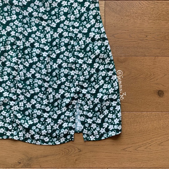 ❌[SOLD]❌Reformation Noha Dress || Cilantro - Picture 8 of 16